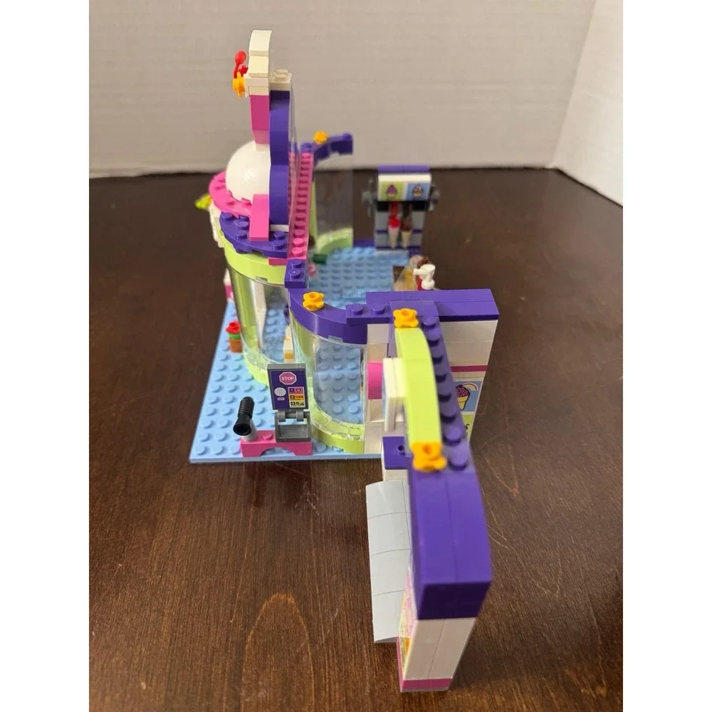 LEGO Friends 41320 Frozen Yogurt Shop w/ Box & Manuals - Missing Olivia & Car